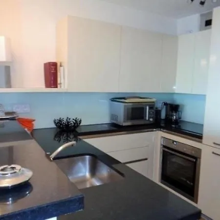 - 6 Pers, 64 M2, 1/0 1 Apartman *